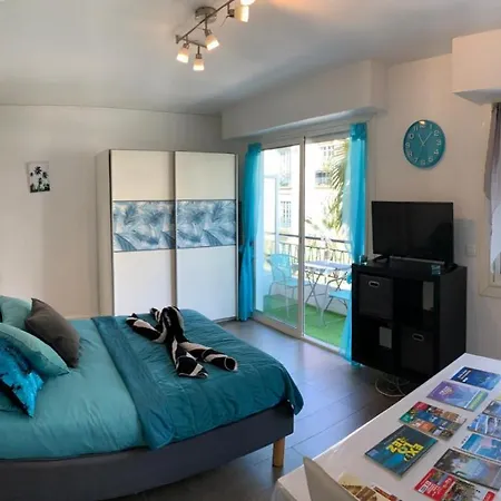 Studio Europa * Juan-les-Pins